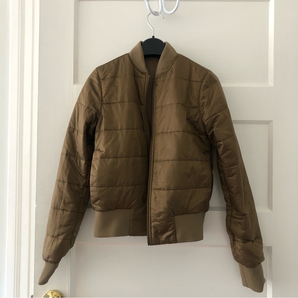 Lululemon Non-Stop Bomber *Reversible (Tan/Bronze) - Picture 9 of 9